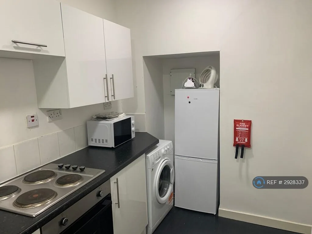 4 bedroom flat for rent