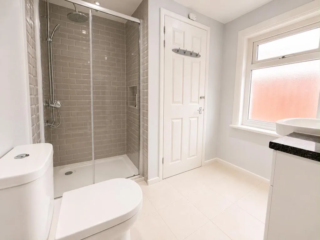 2 bedroom house for rent