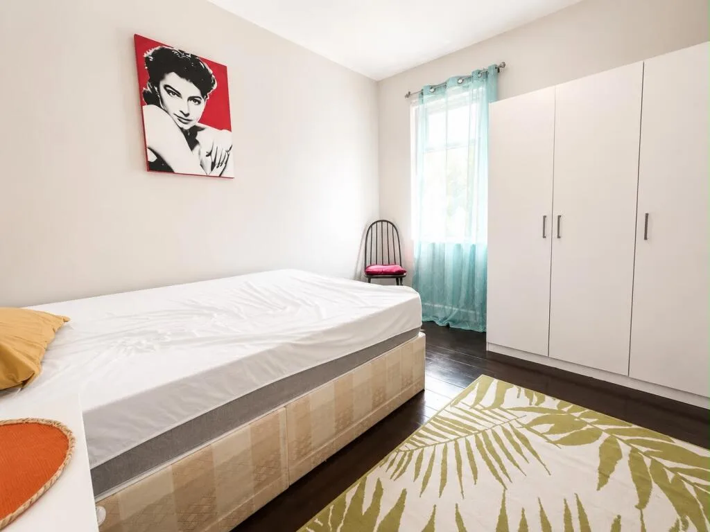 2 bedroom house for rent