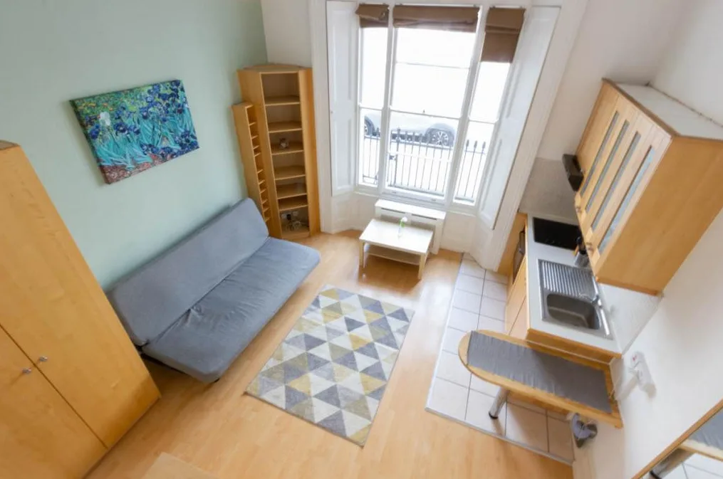 Studio flat for rent