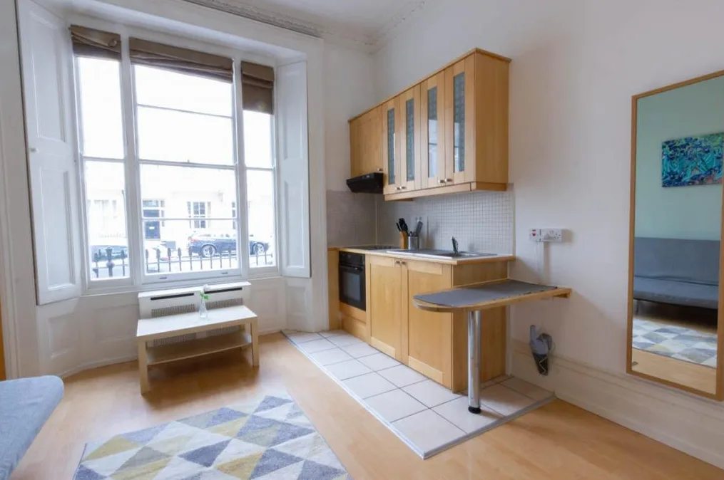 Studio flat for rent