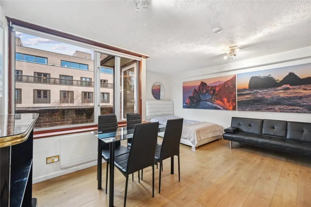 Studio apartment for rent