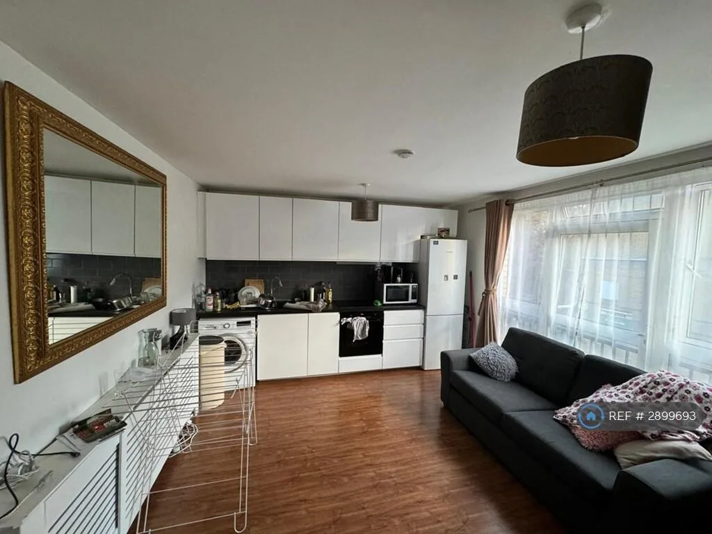 3 bedroom maisonette for rent