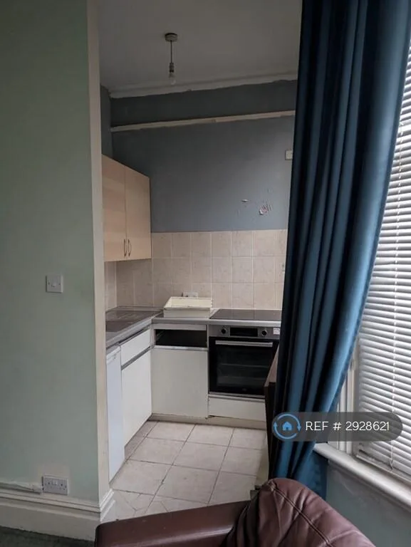 Studio flat for rent