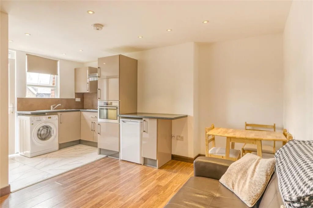 1 bedroom flat for rent
