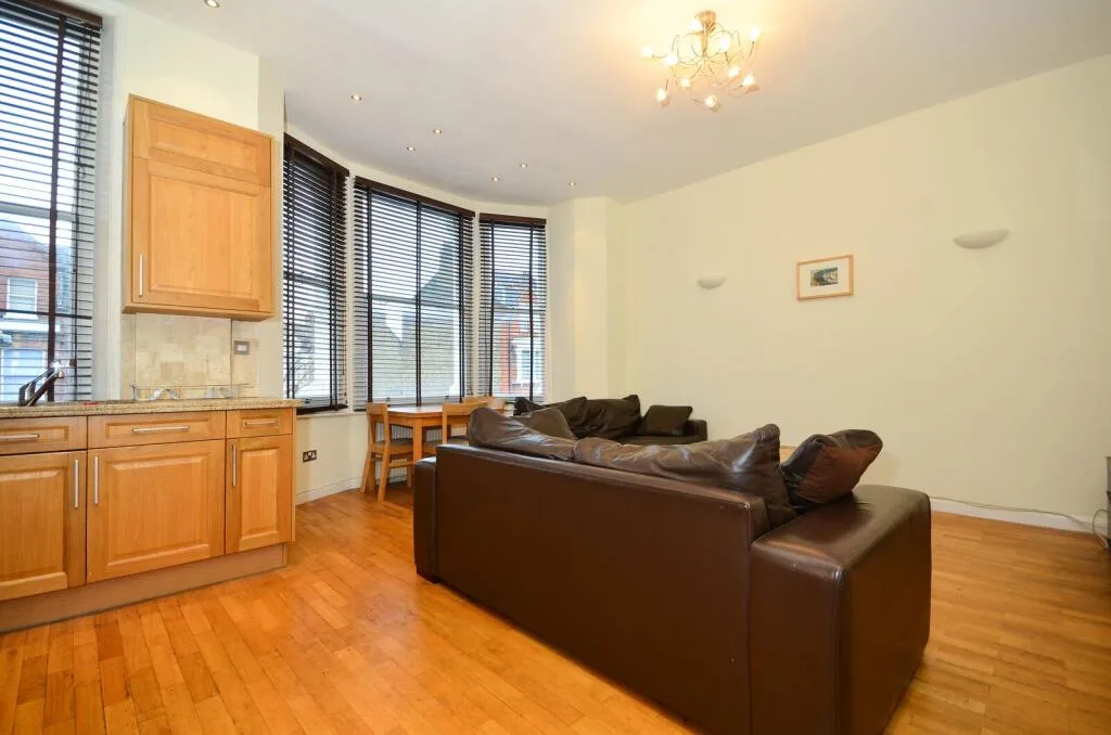 2 bedroom flat for rent