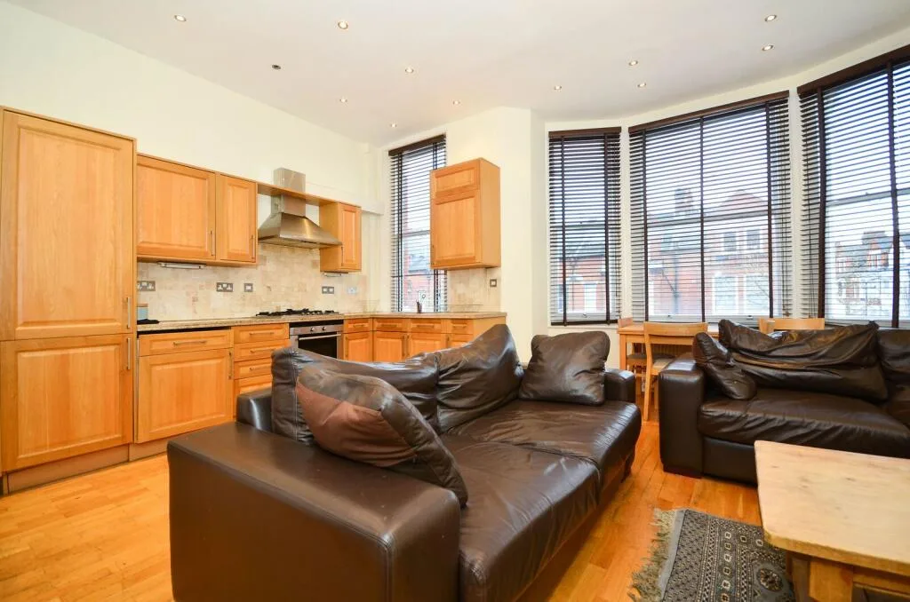 2 bedroom flat for rent