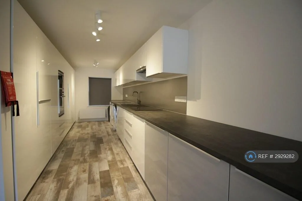 4 bedroom terraced house for rent
