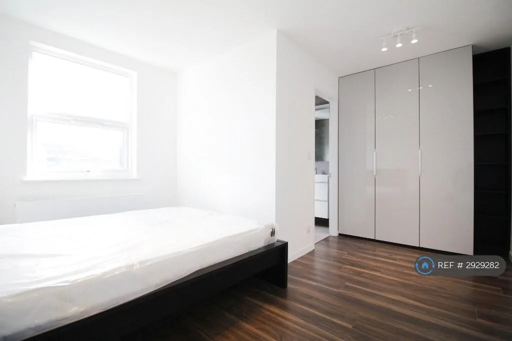 4 bedroom terraced house for rent