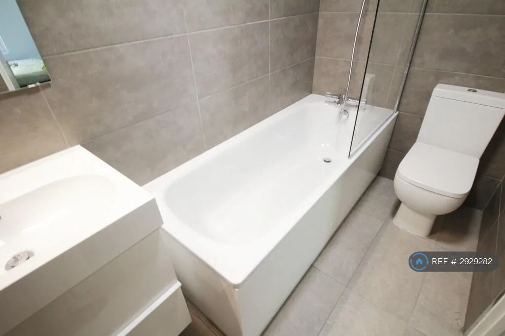 4 bedroom terraced house for rent