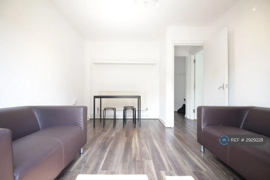 4 bedroom flat for rent