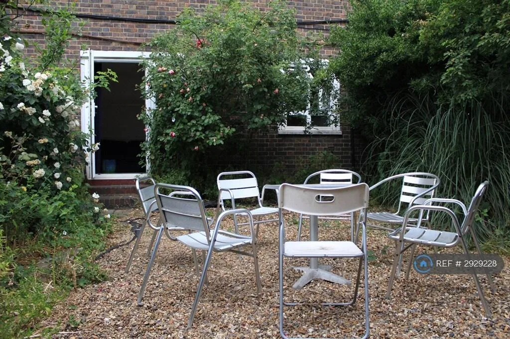 4 bedroom flat for rent