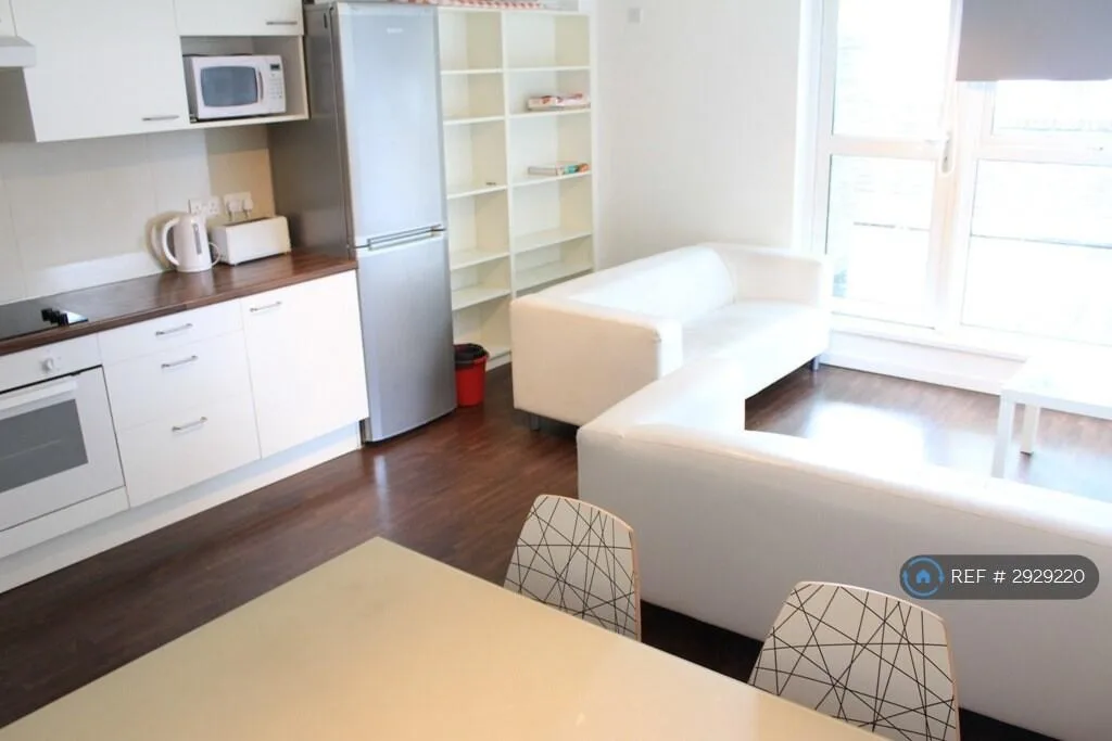 4 bedroom flat for rent