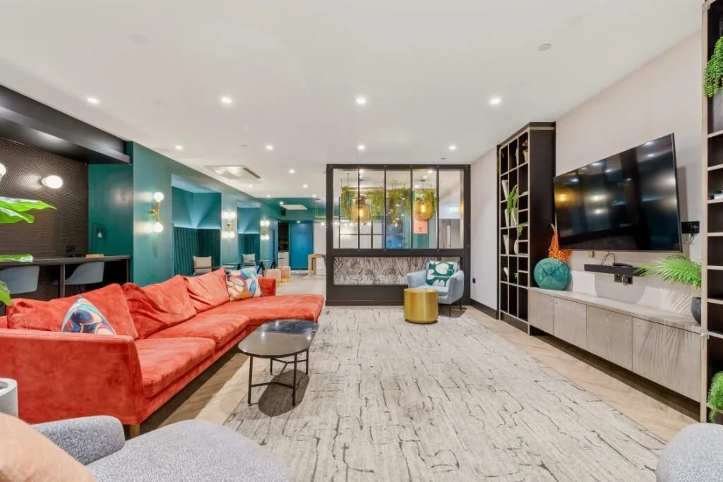 3 bedroom flat for rent