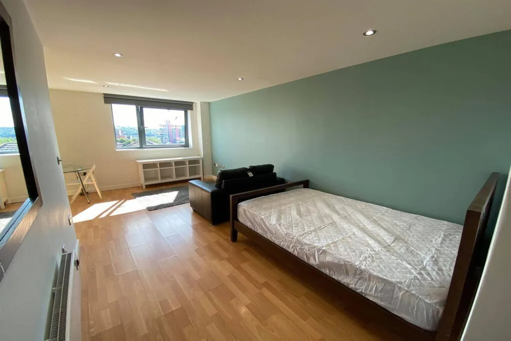 Studio flat for rent