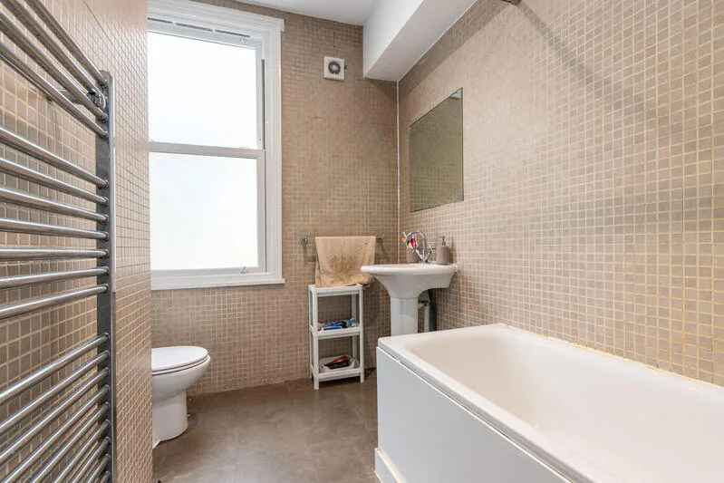3 bedroom flat for rent