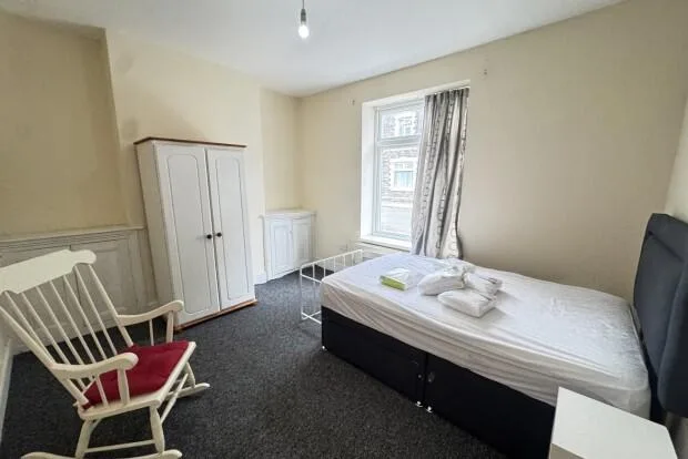 4 bedroom terraced house for rent