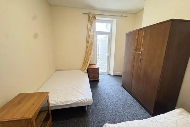 4 bedroom terraced house for rent