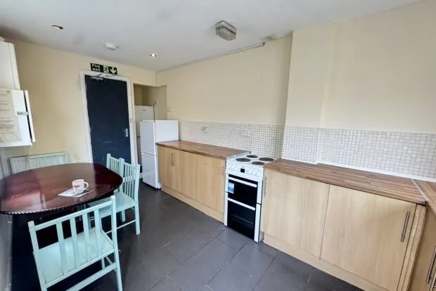 4 bedroom terraced house for rent