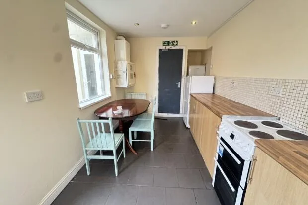 4 bedroom terraced house for rent