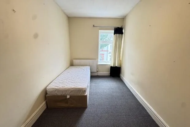 4 bedroom terraced house for rent