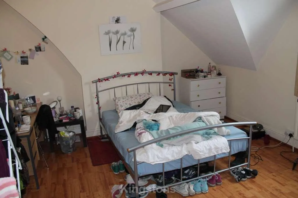 4 bedroom flat for rent