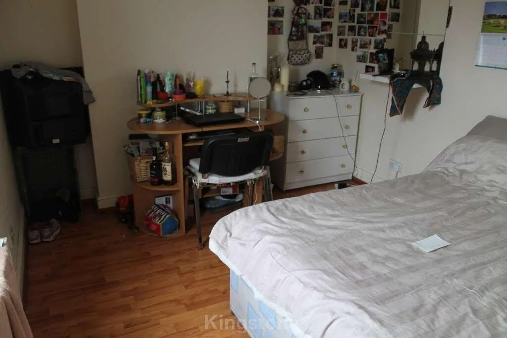 4 bedroom flat for rent