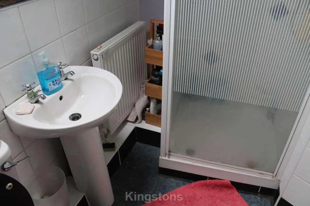 4 bedroom flat for rent