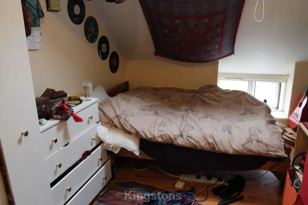 4 bedroom flat for rent