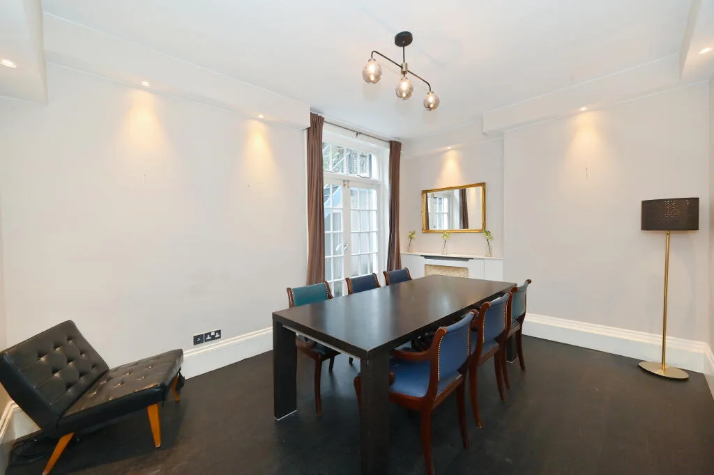 3 bedroom flat for rent