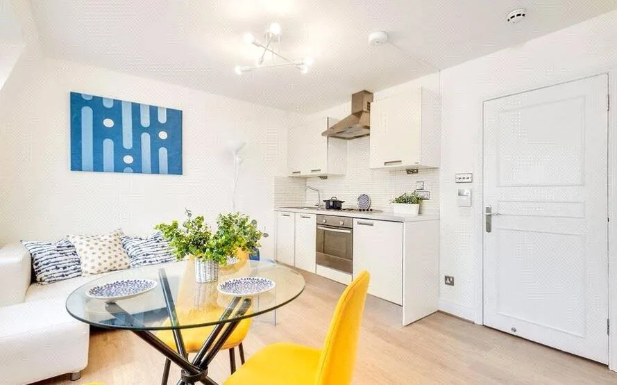 Studio flat for rent