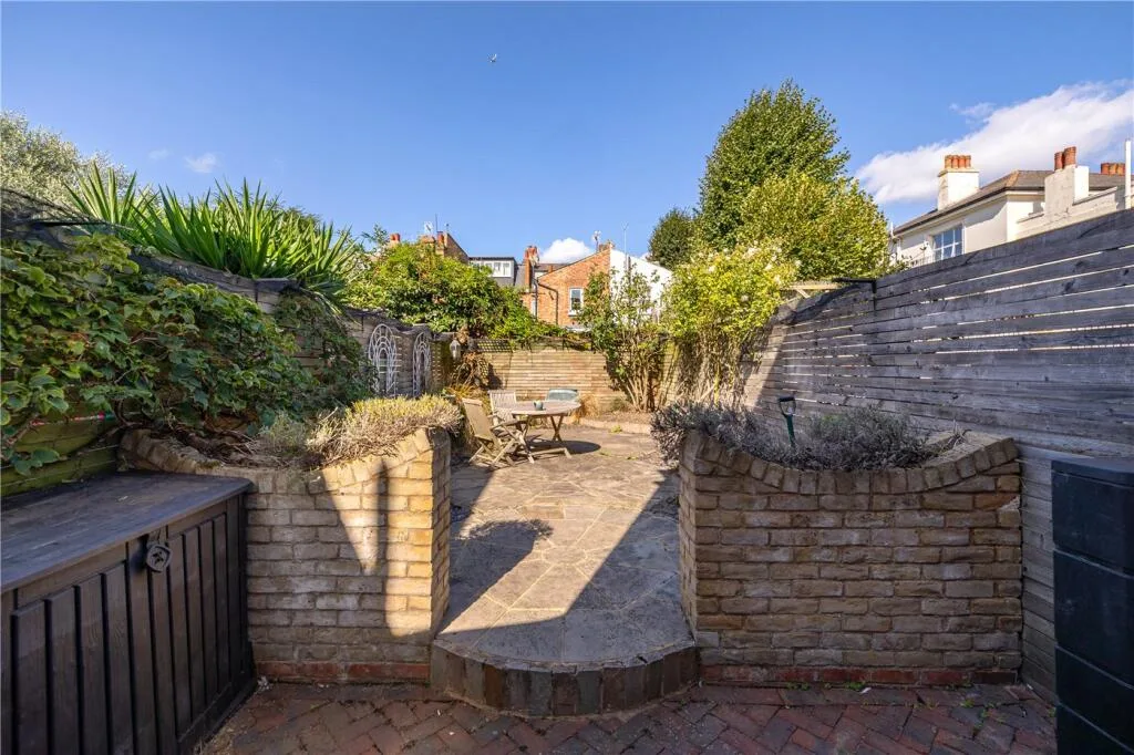 3 bedroom terraced house for rent