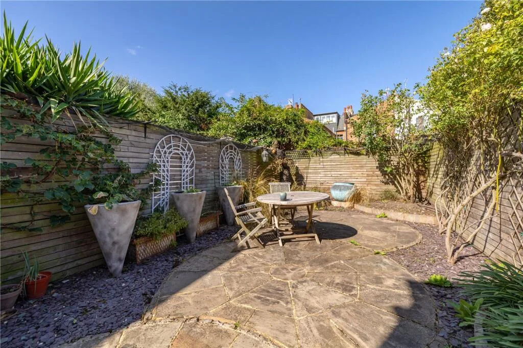 3 bedroom terraced house for rent