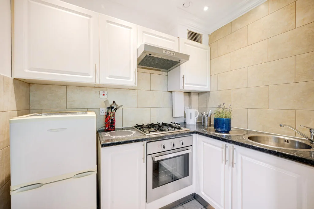 Studio flat for rent