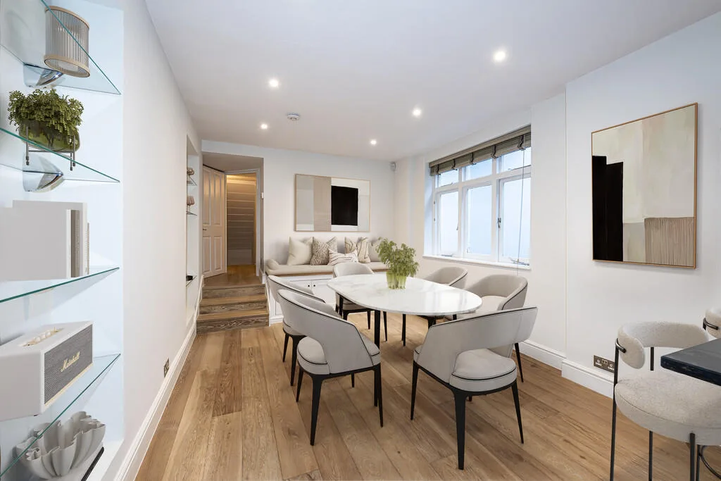 3 bedroom maisonette for rent
