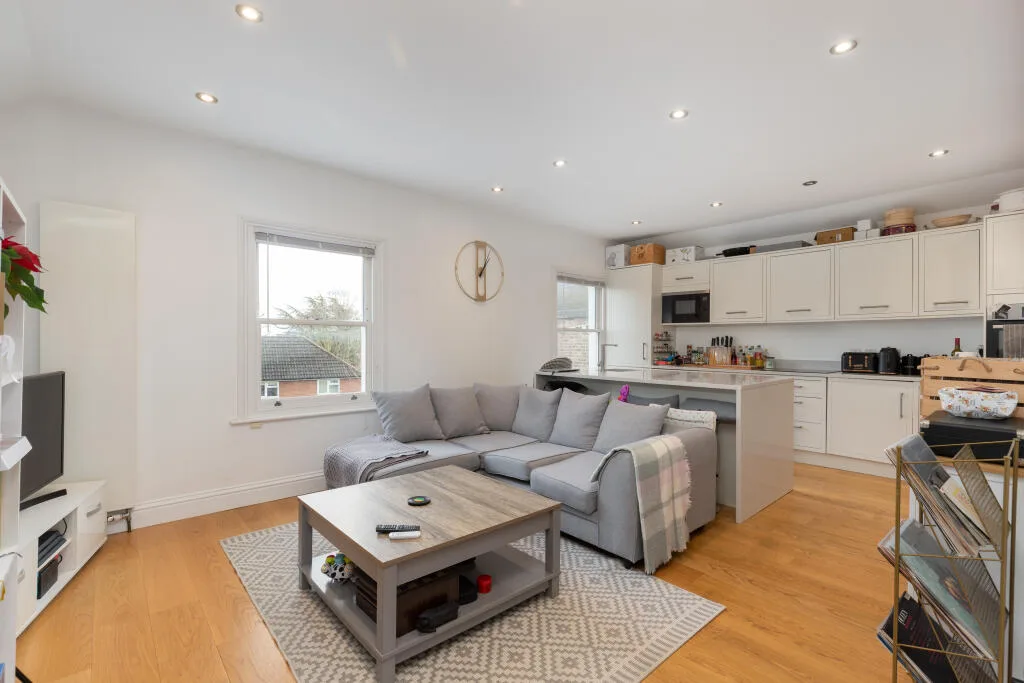 2 bedroom flat for rent