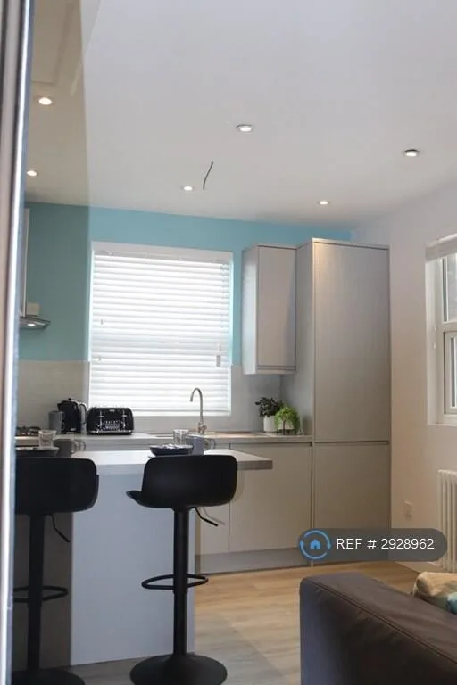 1 bedroom house share for rent
