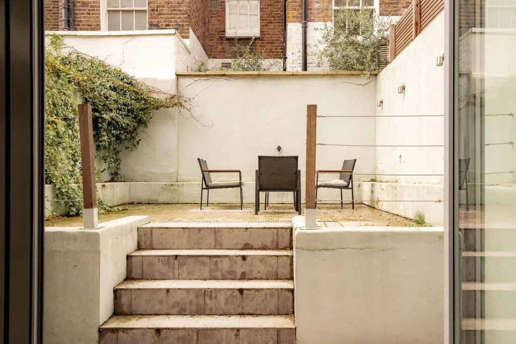 4 bedroom terraced house for rent