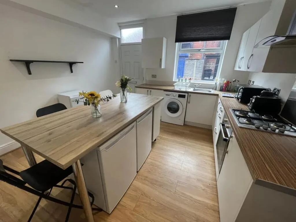 4 bedroom terraced house for rent