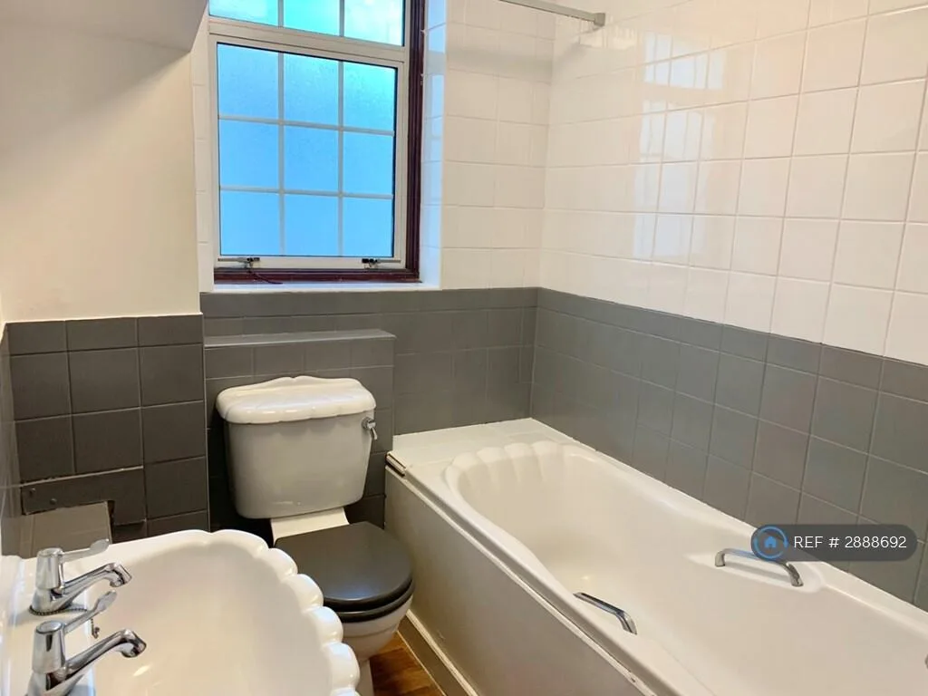 3 bedroom maisonette for rent