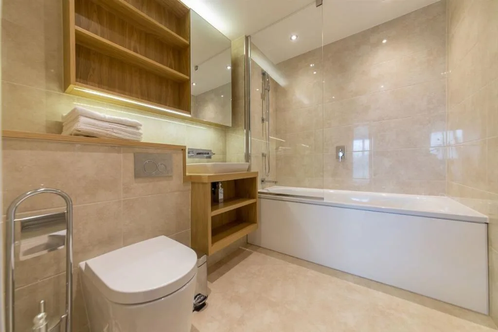 3 bedroom flat for rent