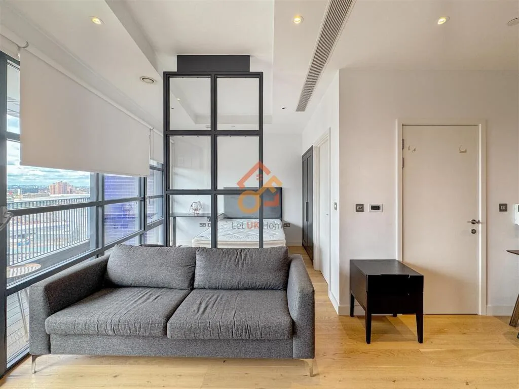 Studio flat for rent