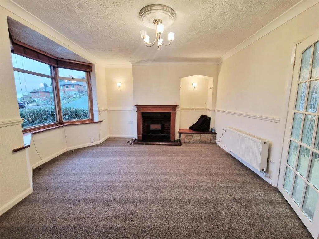 2 bedroom semi-detached house for rent