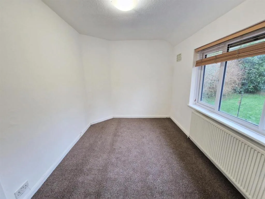 2 bedroom semi-detached house for rent