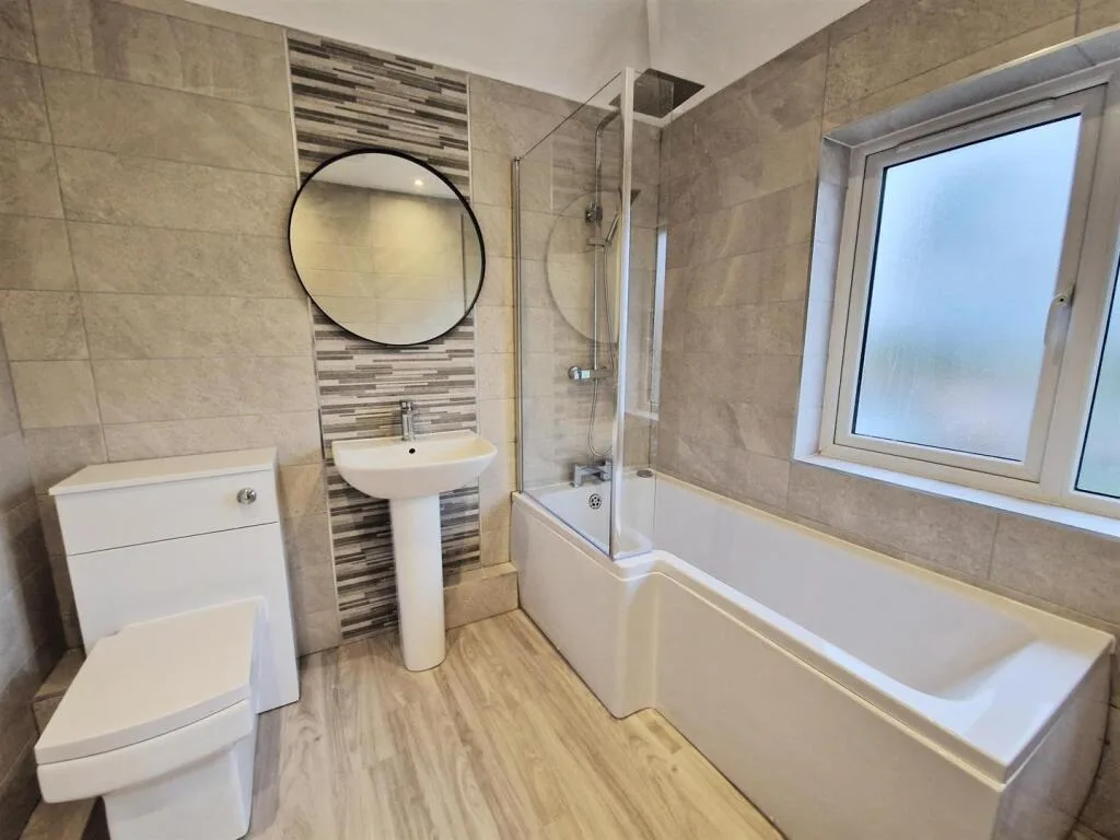 2 bedroom semi-detached house for rent