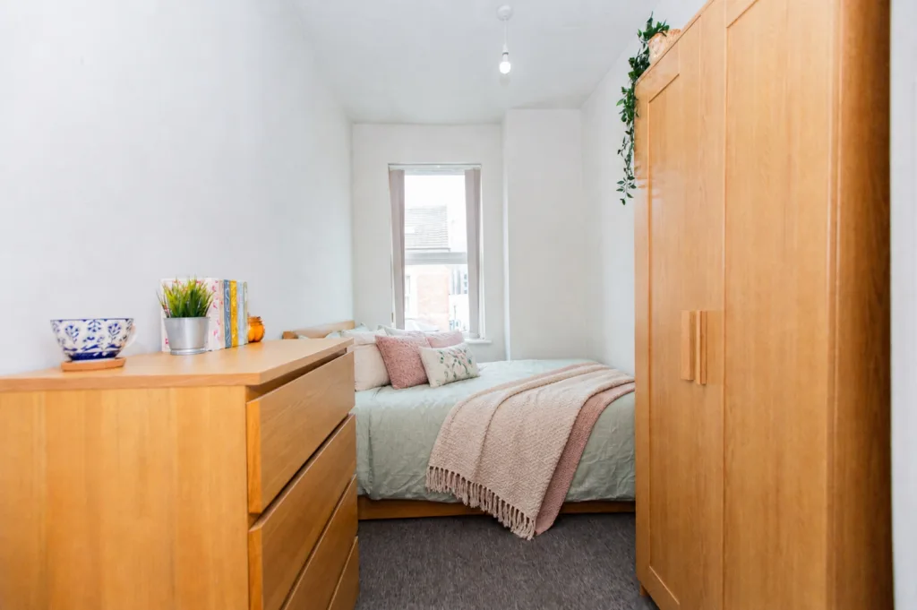 1 bedroom house share for rent