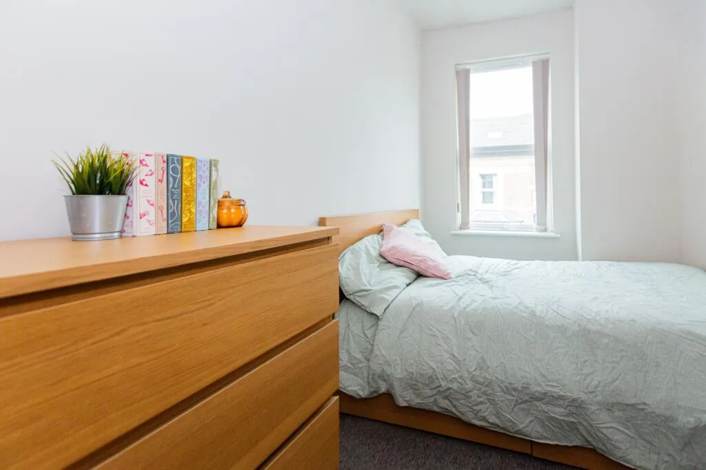 1 bedroom house share for rent