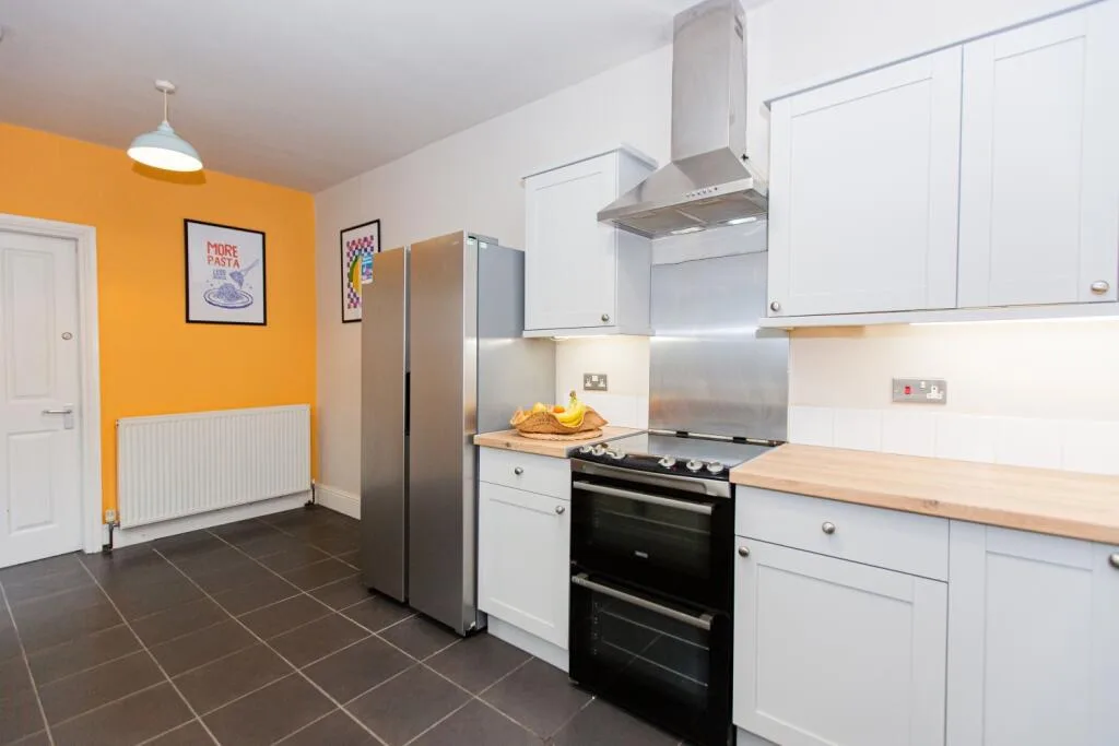 1 bedroom house share for rent