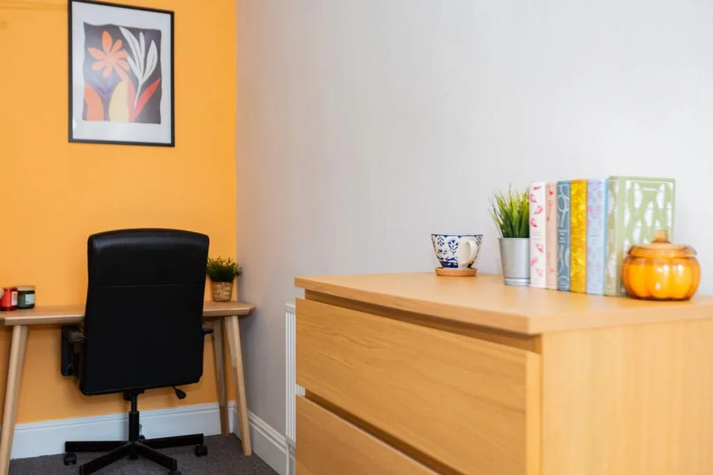 1 bedroom house share for rent