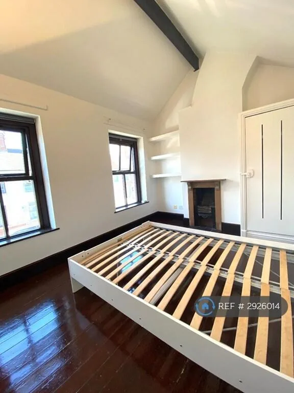 4 bedroom terraced house for rent